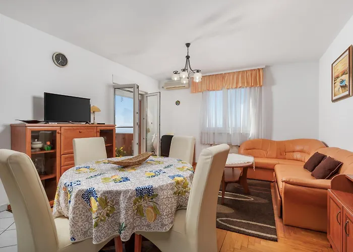 Bruna קוסטרנה